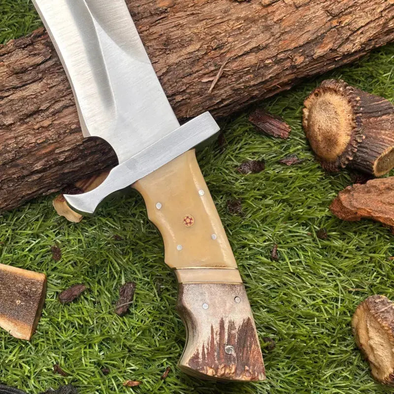 Handmade forged D2 Steel Hunting bowie Knife - crocodile dundee knife With Guard & Stag Horn Handle