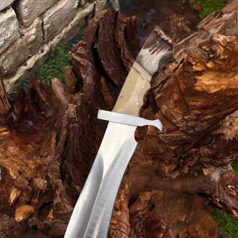 Handmade forged D2 Steel Hunting bowie Knife - crocodile dundee knife With Guard & Stag Horn Handle