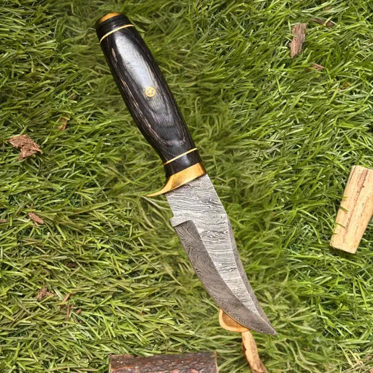 CUSTOM HANDMADE FORGED DAMASCUS STEEL HUNTING Knife Brass Guard & Wood Handle Hunt Craft Knives