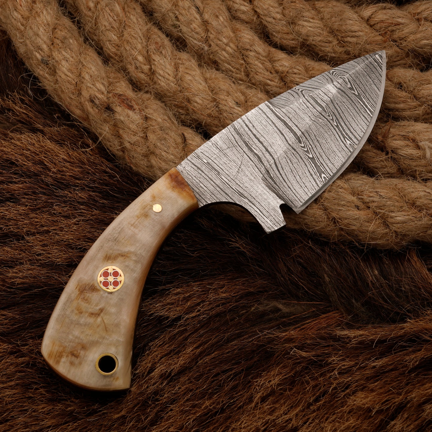 Handmade Damascus Steel Skinner Knife - Ram Horn Handle - Full Tang skinning knife - fixed blade knife