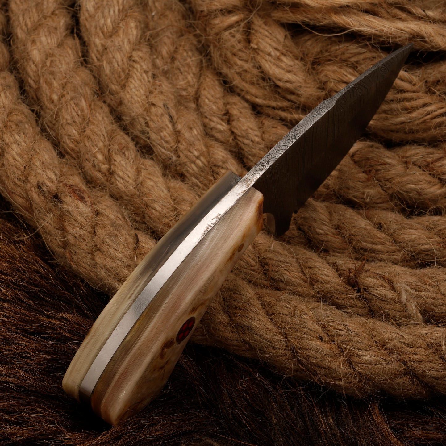 Handmade Damascus Steel Skinner Knife - Ram Horn Handle - Full Tang skinning knife - fixed blade knife