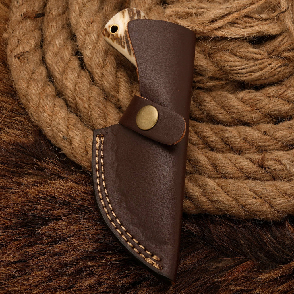 Damascus Steel Skinner hunter Knife - Stag Antler Handle - Full Tang - fixed blade hunting knife