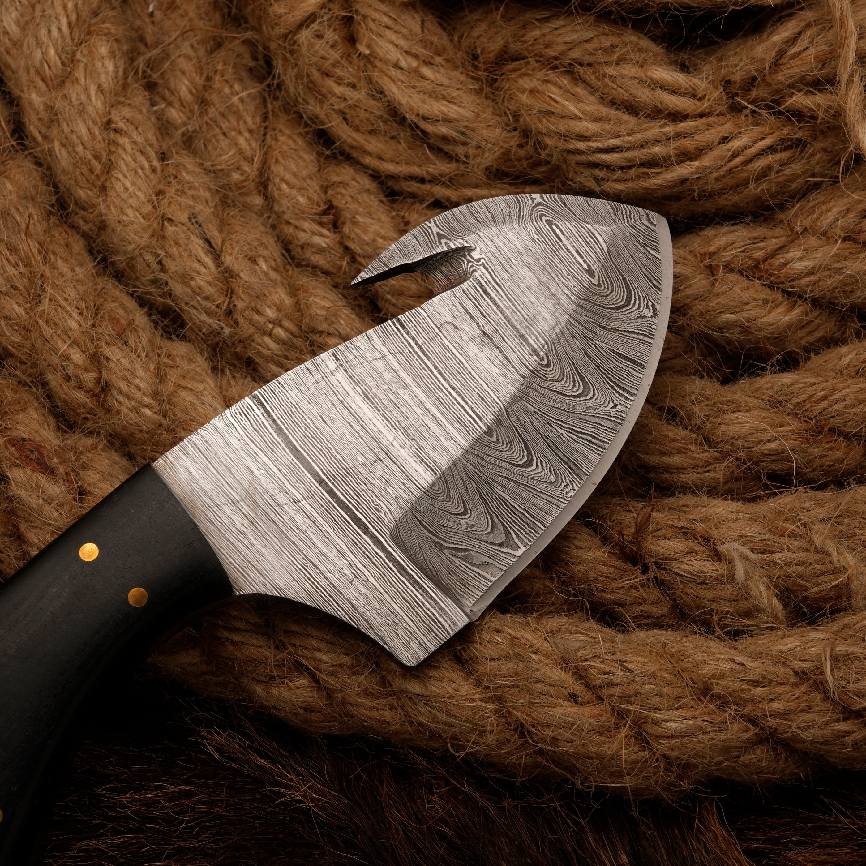 Handmade Forged Damascus Steel Skinning Knife - Gut Hook Hunting Skinner Knife