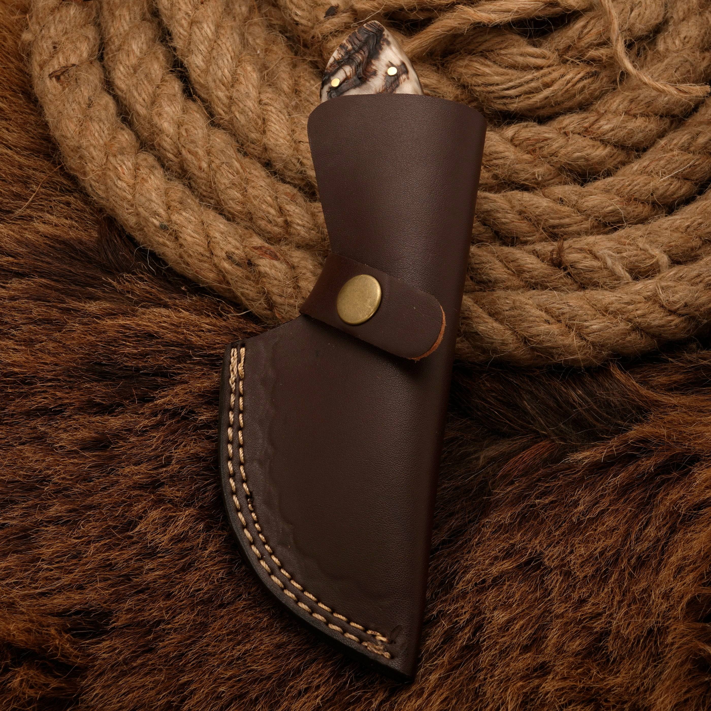 Gut Hook Knife - Precision Damascus steel Skinning knife - handmade forged skinner knife - fixed blade knife full tang