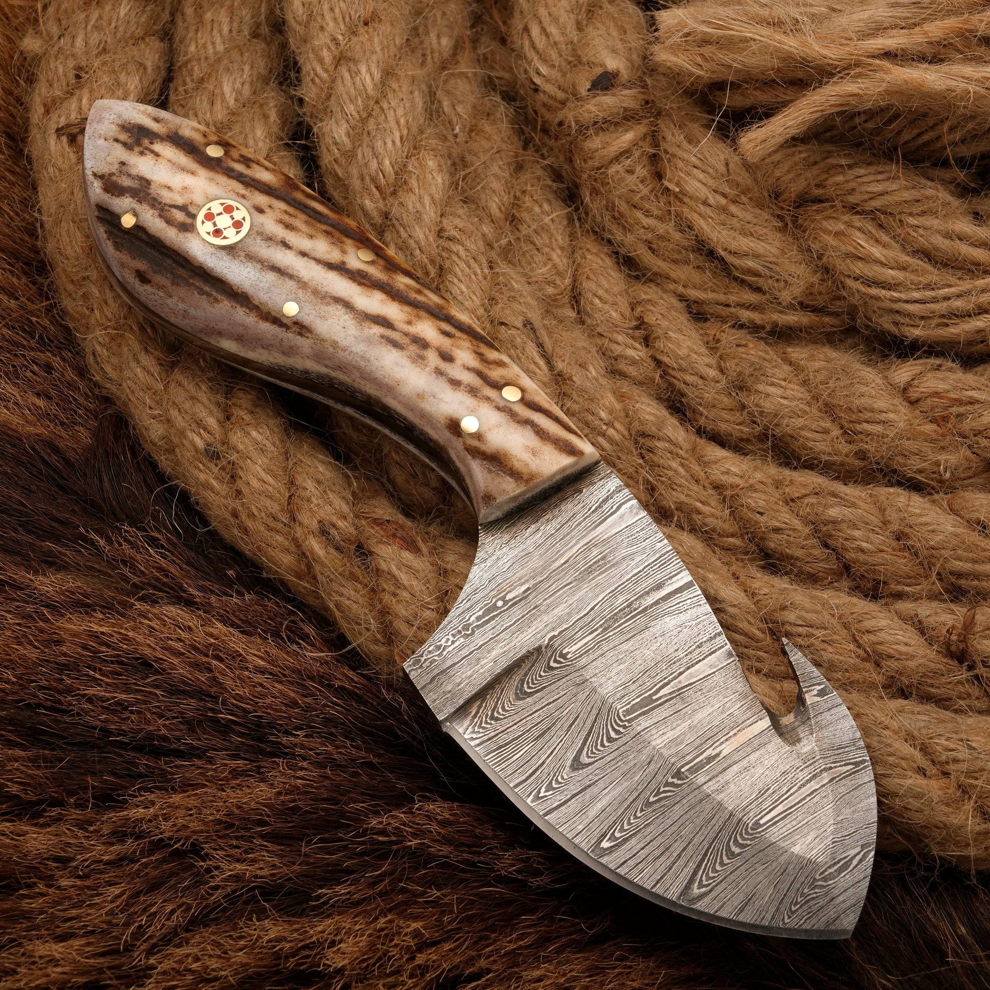 Damascus Steel Skinning Knife with Stag Horn Handle - Gut Hook - full tang - fixed blade skinner knife with stag horn handle