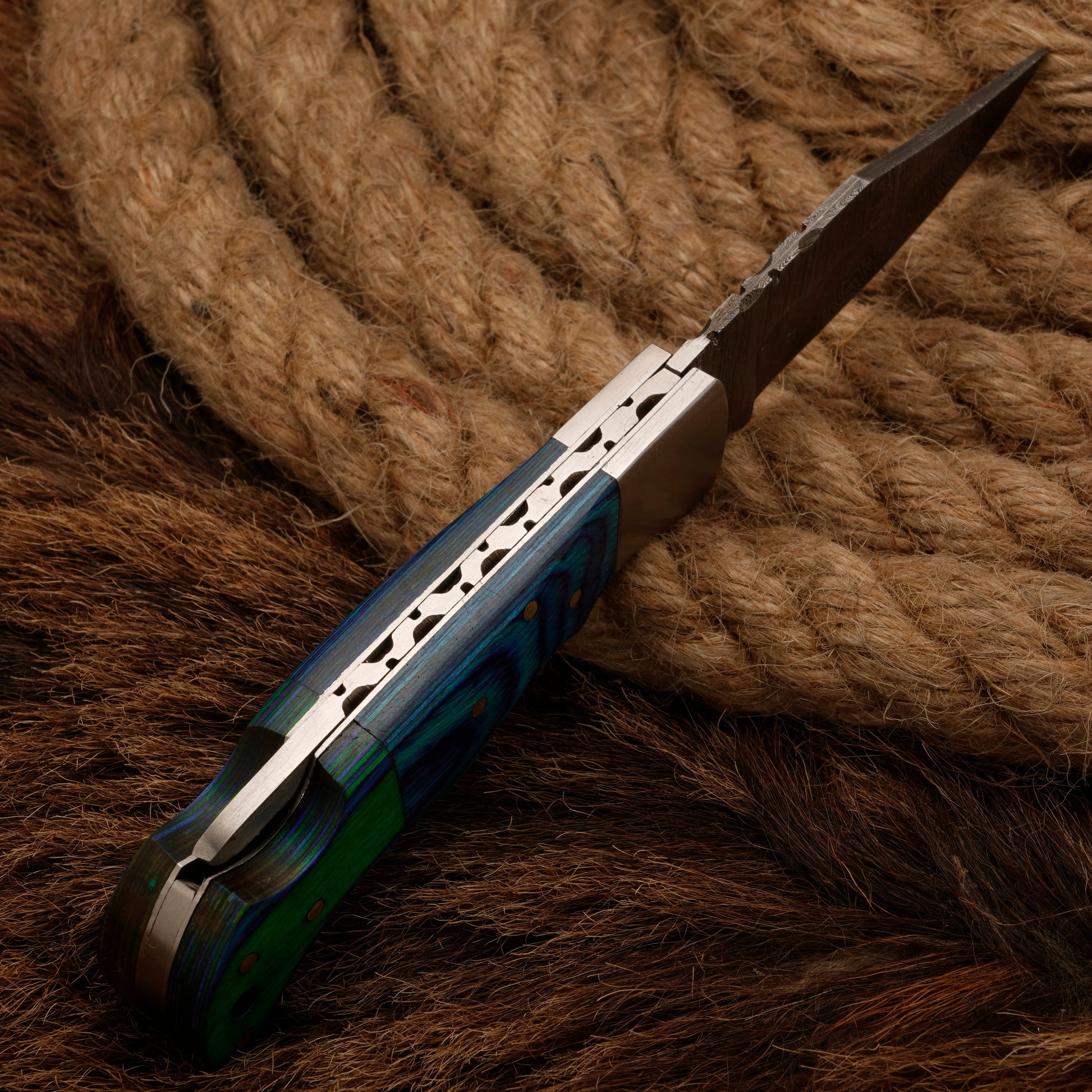 Handmade forged damascus Steel Hunting Pocket Knife-Camping Folding Blade With Pakka Wood Handle