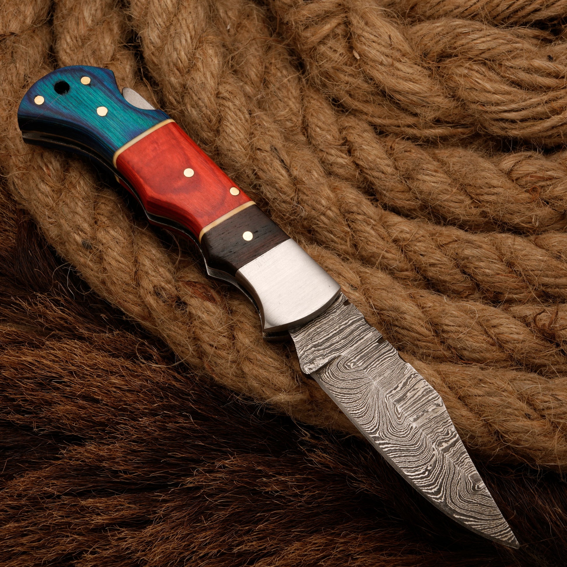 Handmade Damascus Steel Pocket Knife - Camping Knife With Pakka Wood