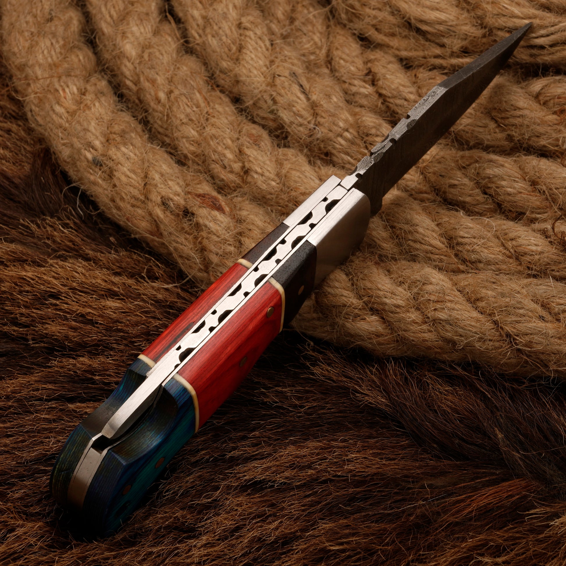 Handmade Damascus Steel Pocket Knife - Camping Knife With Pakka Wood