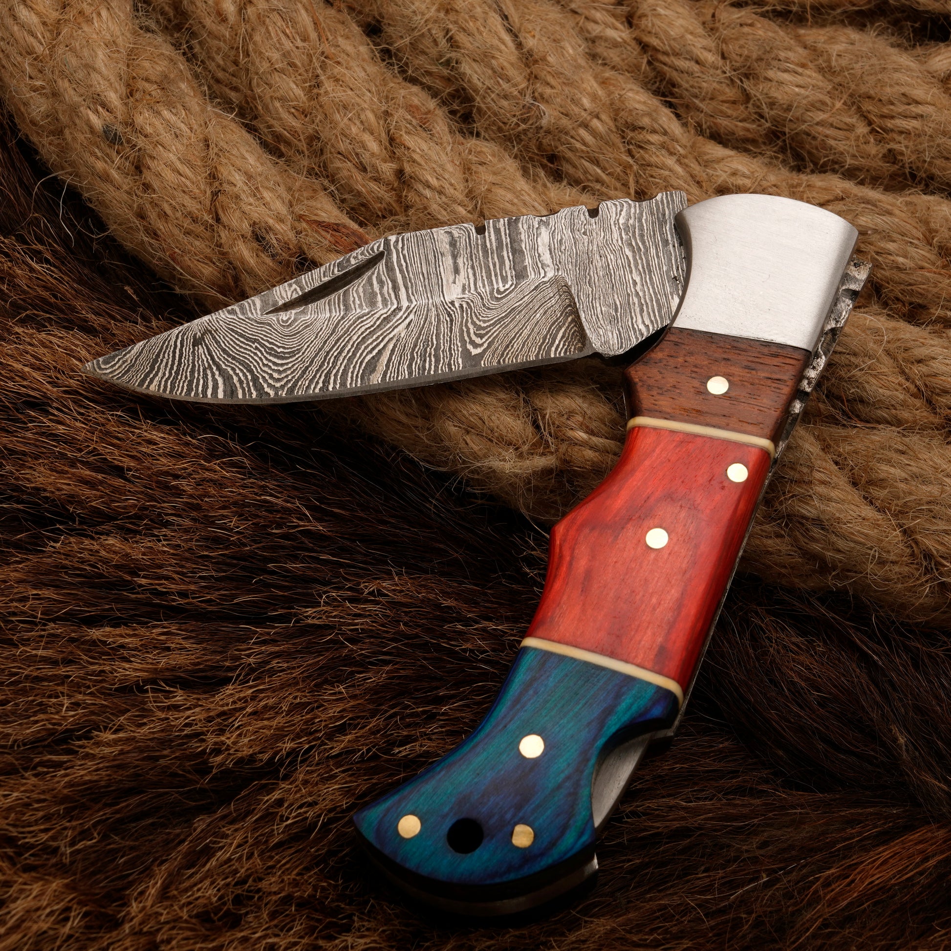 Handmade Damascus Steel Pocket Knife - Camping Knife With Pakka Wood