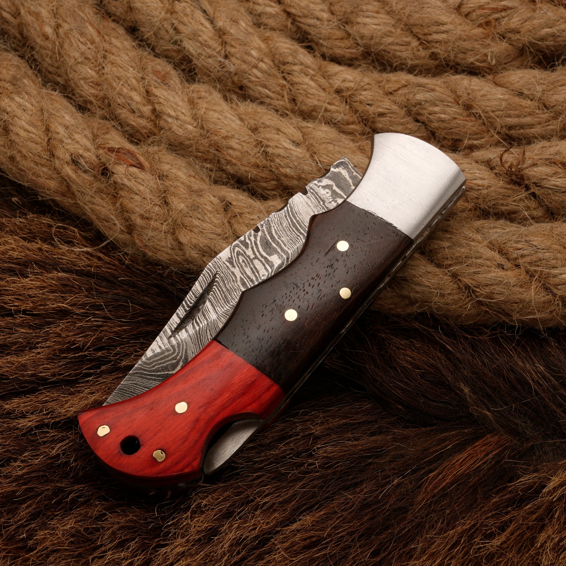 Handmade Damascus Steel Hunting Pocket Knife - Camping Folding Blade with Pakka & Rose Wood Handle