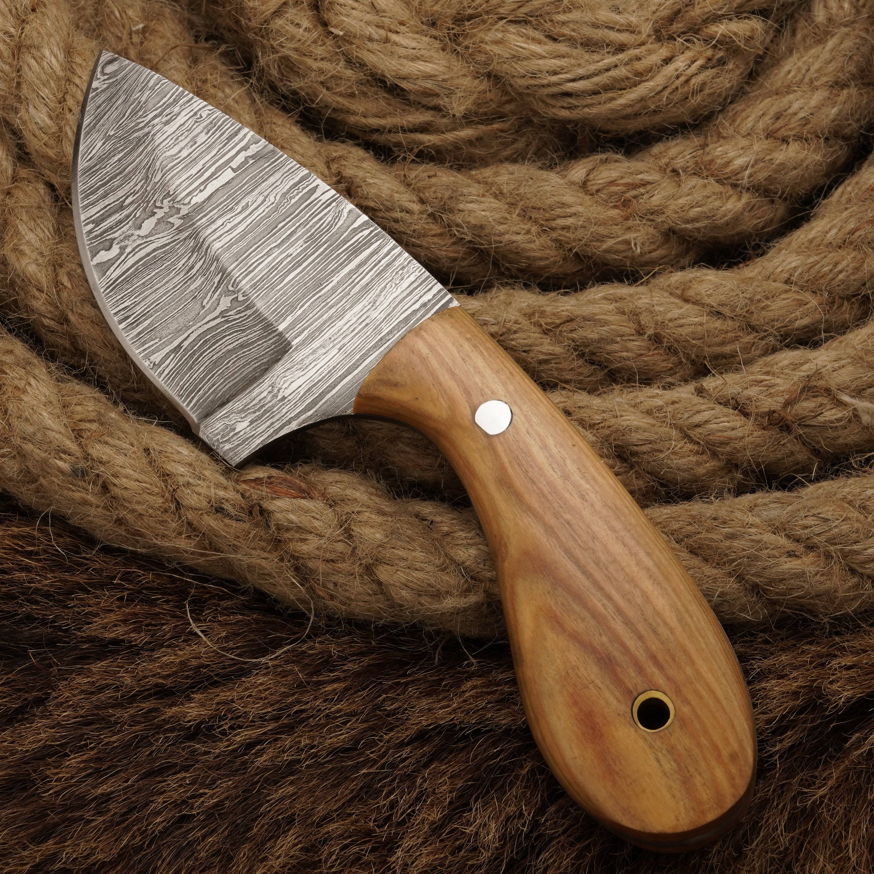 Deer Skinning Knife-Hand forged Damascus Steel skinner knife full tang