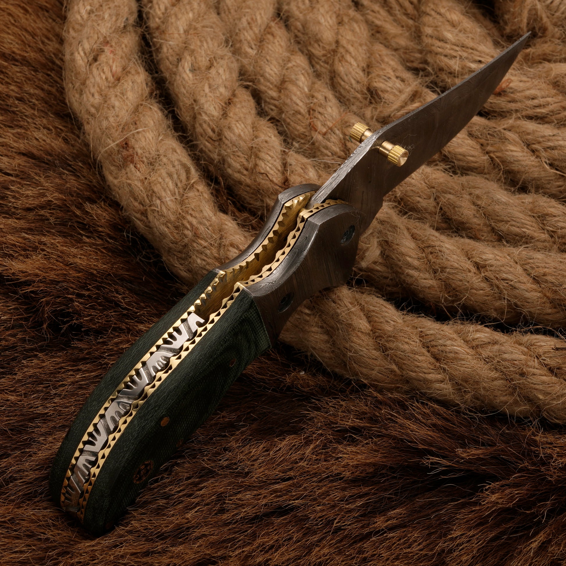 Handmade Forged Damascus Pocket Knife | Folding knife Damascus Bolster