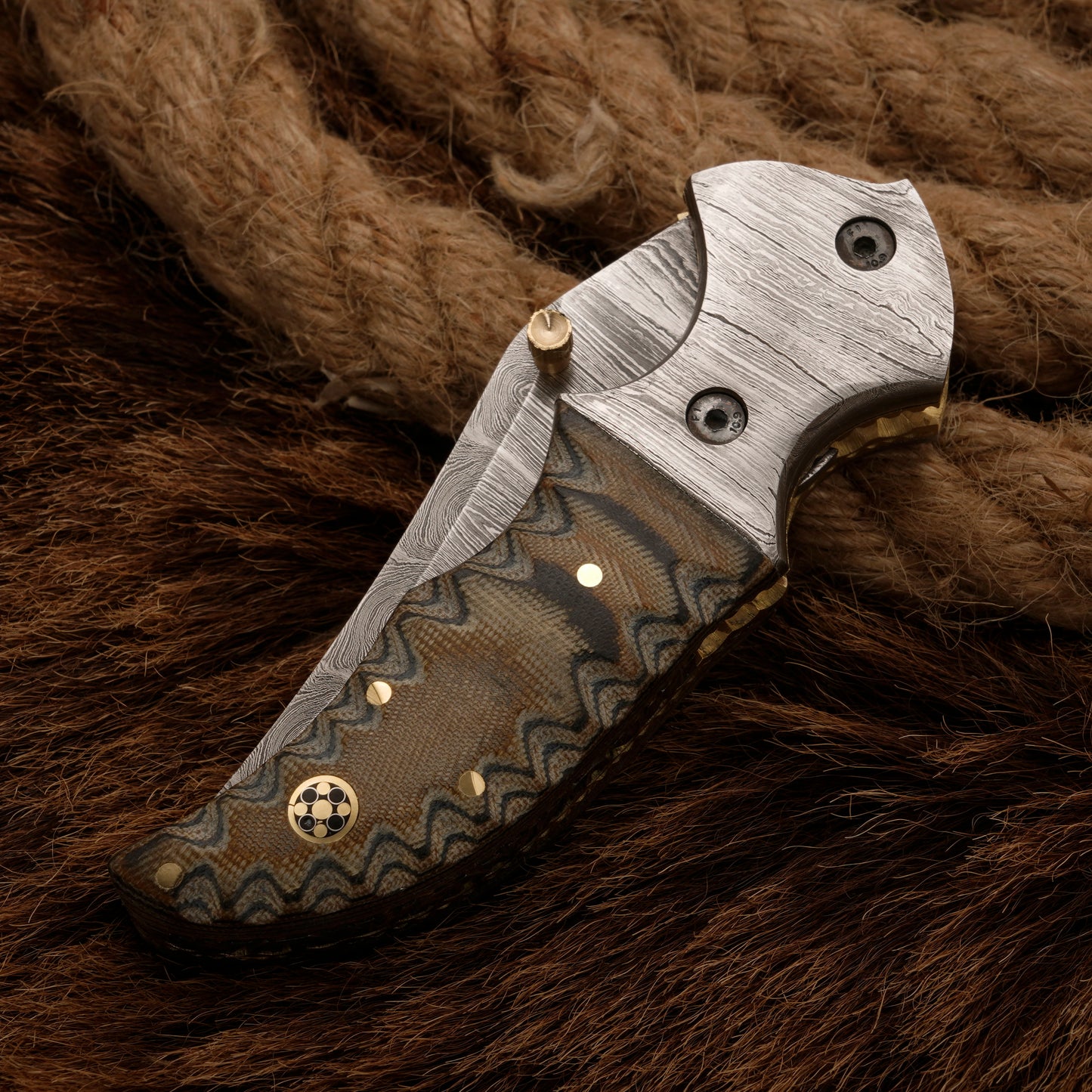 Handmade Damascus Steel Hunting Pocket Knife - Camping Knife with Damascus Steel Bolster