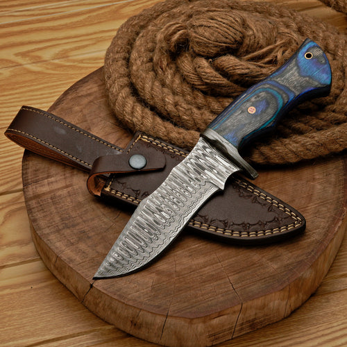 Custom handmade Damascus steel hunting knife with pakka wood handle