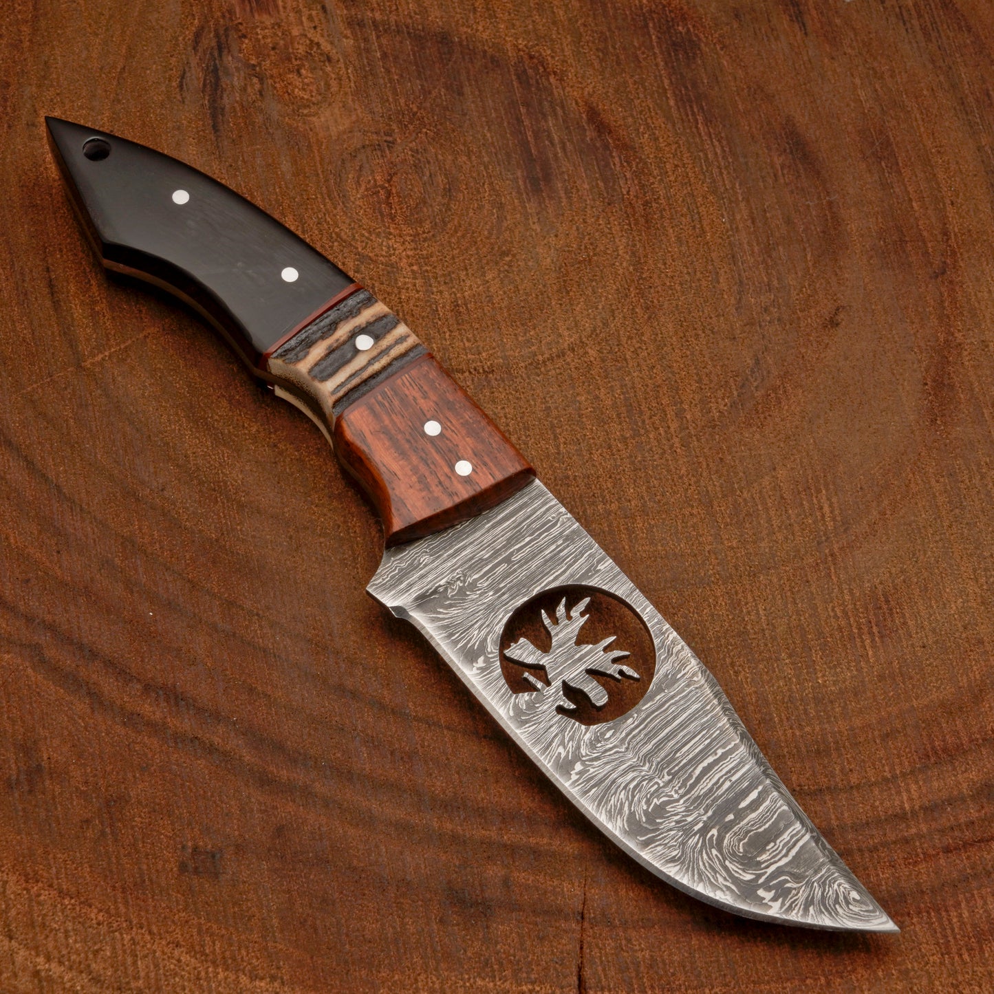 Full Tang Hand Forged Fixed Blade Damascus Steel Hunting Knife with Leather Sheath - Stag Antler handle