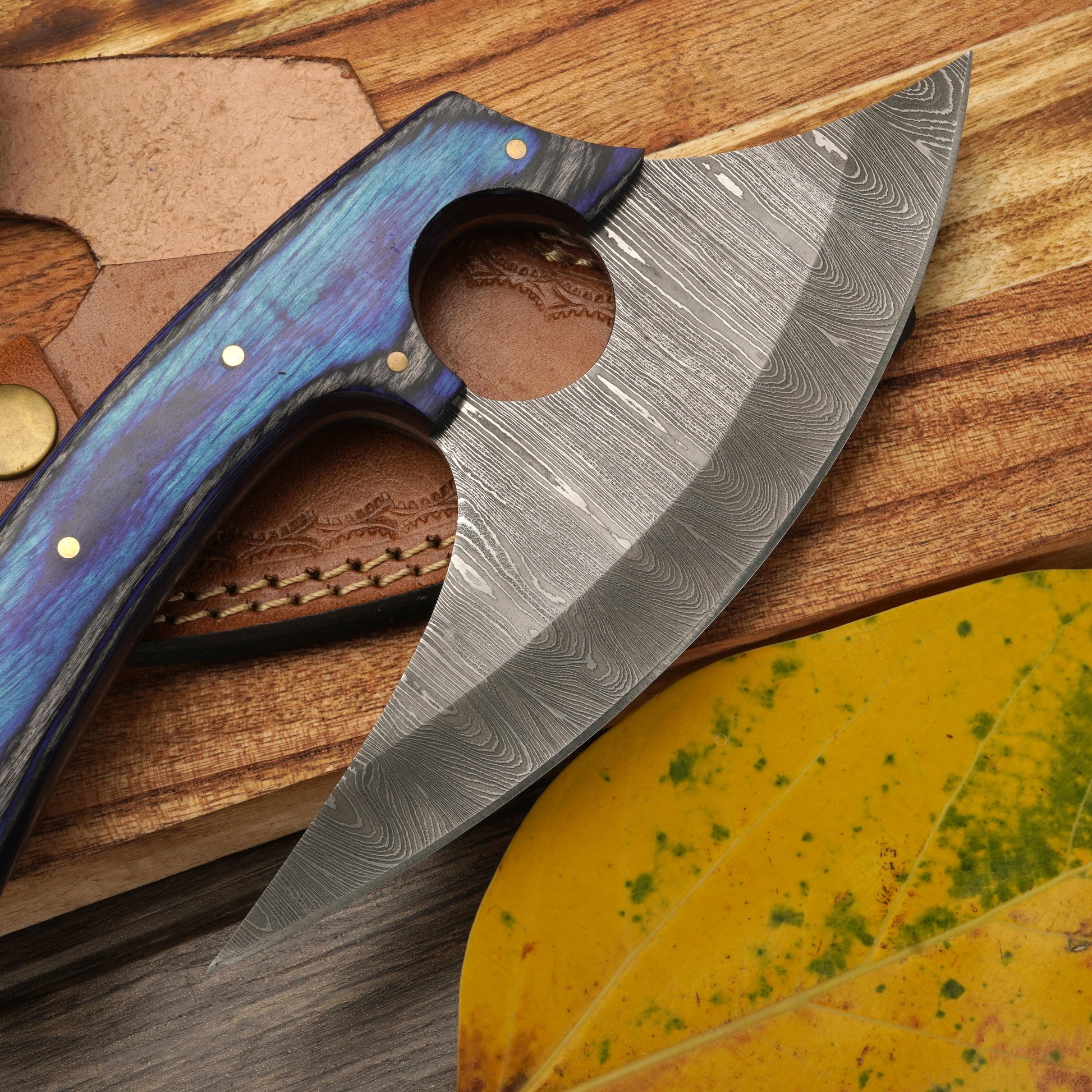 Handmade Forged Damascus Steel Ulu Knife - Stag Antler & Pakkawood Handle