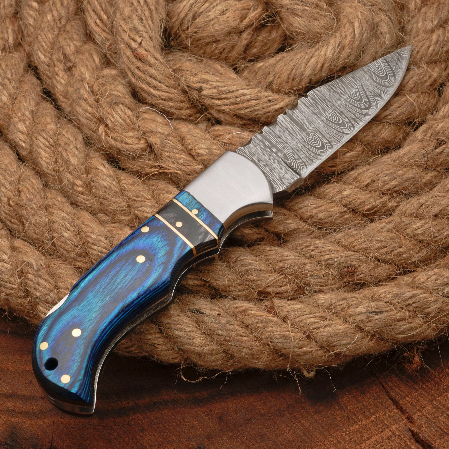 Handmade Damascus Steel Hunting Pocket Knife Camping Folding Blade With Wood Handle