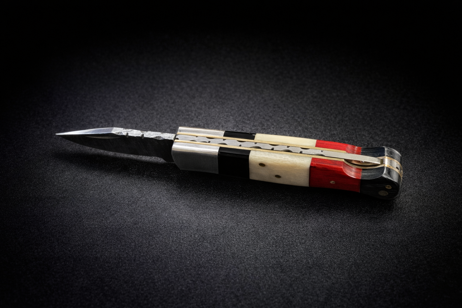 Custom Made Damascus Steel Hunting Pocket Knife | Folding Damascus Blade Camping Knife