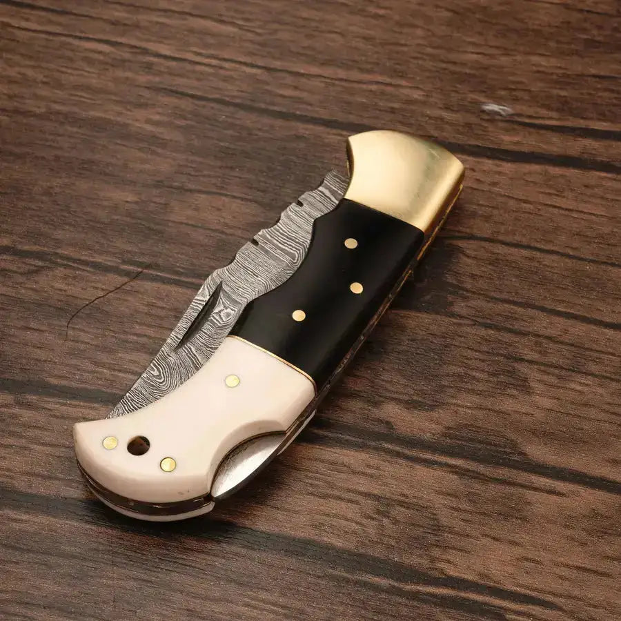 Handmade Damascus Steel Hunting Pocket Knife - Camping Folding Blade With Brass Bolster - Hunt Craft Knives