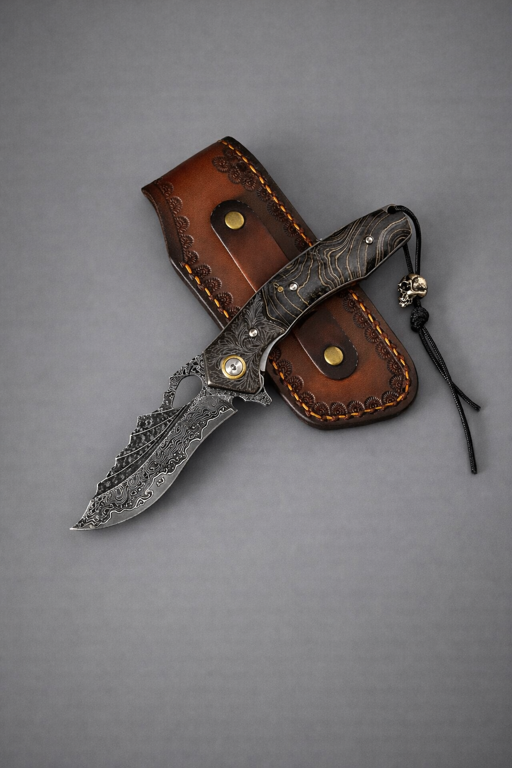 VG-10 Japanese Damascus Pocket Knife – Folding EDC Knife with Stained Maple Burl Handle